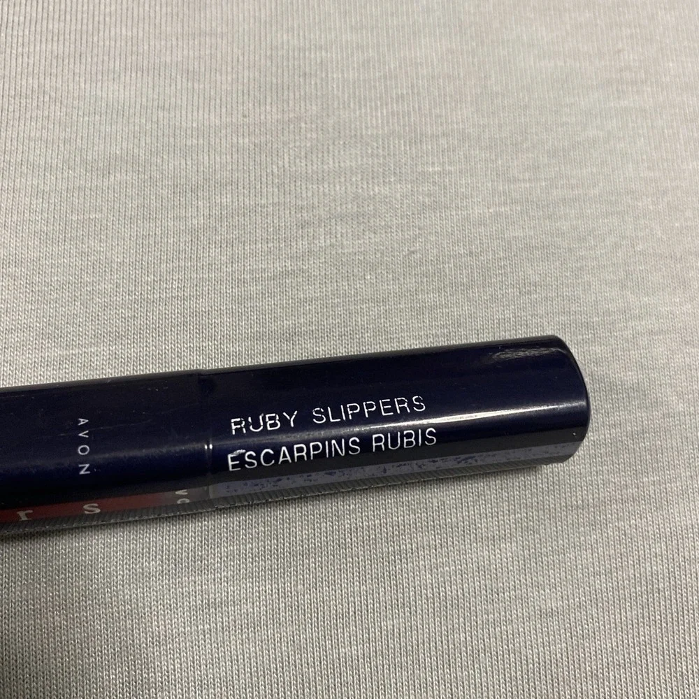 Avon Glazewear Dazzlers RUBY SLIPPERS Liquid Lip Color‎ New